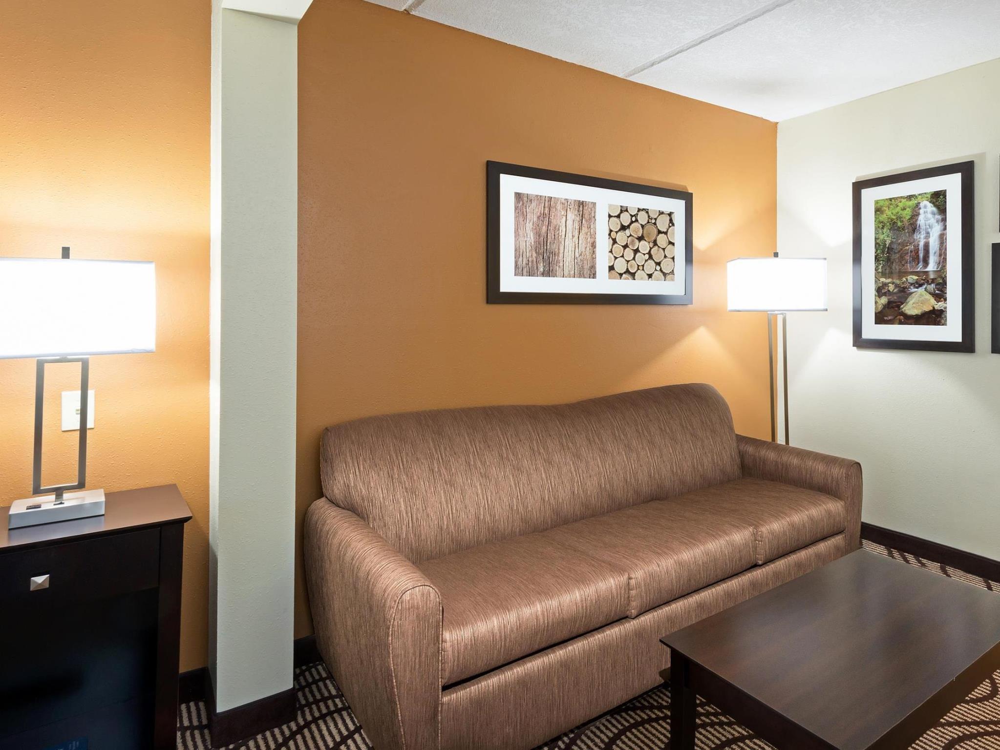 La Quinta By Wyndham Tampa North I-75 Hotel Exterior photo